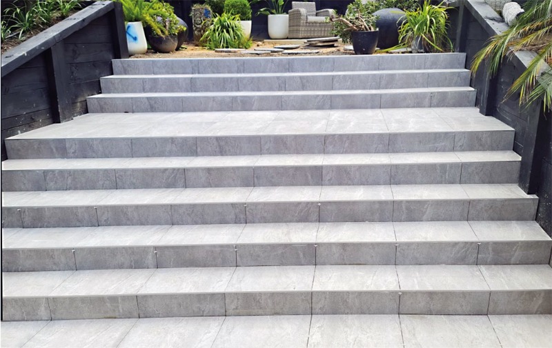 Entry & Stairs
